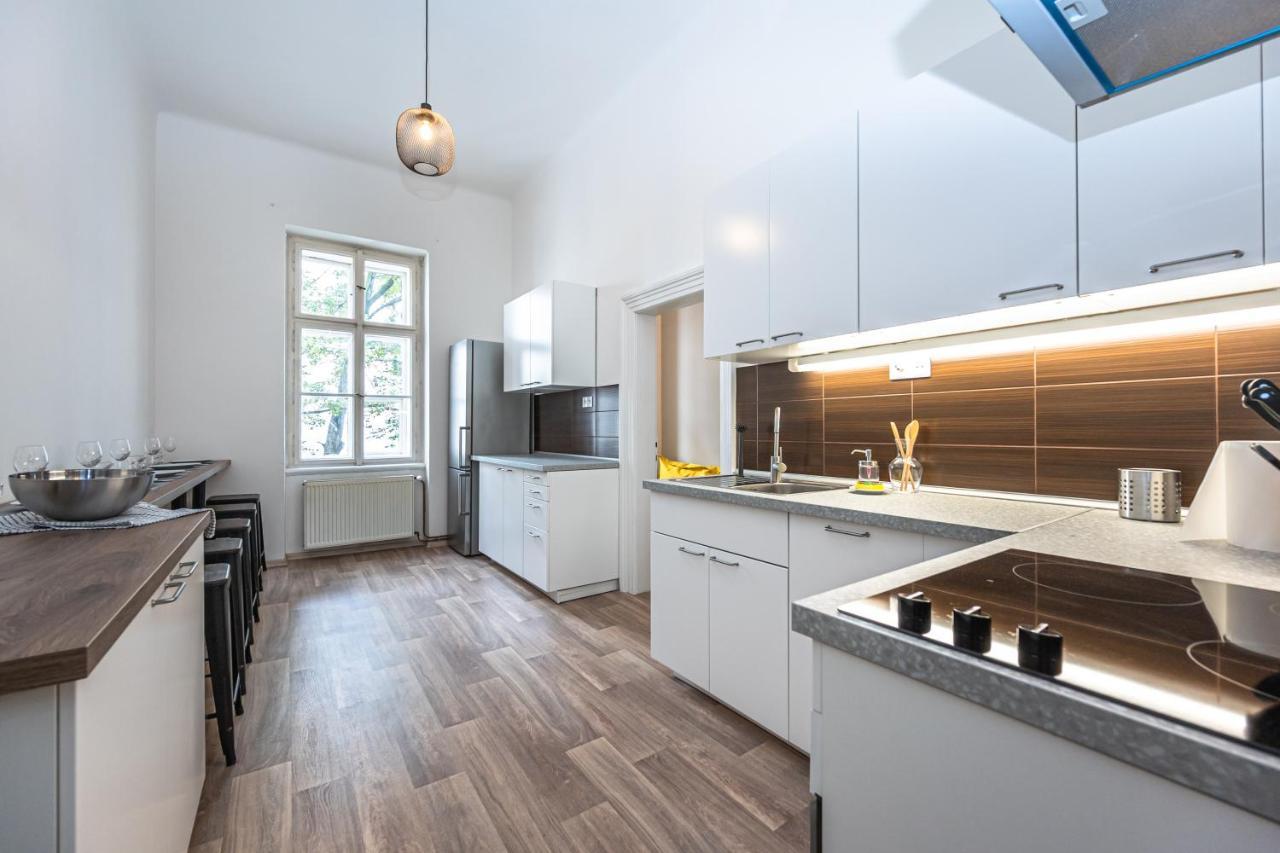 New Town Central Apartment Praag Buitenkant foto