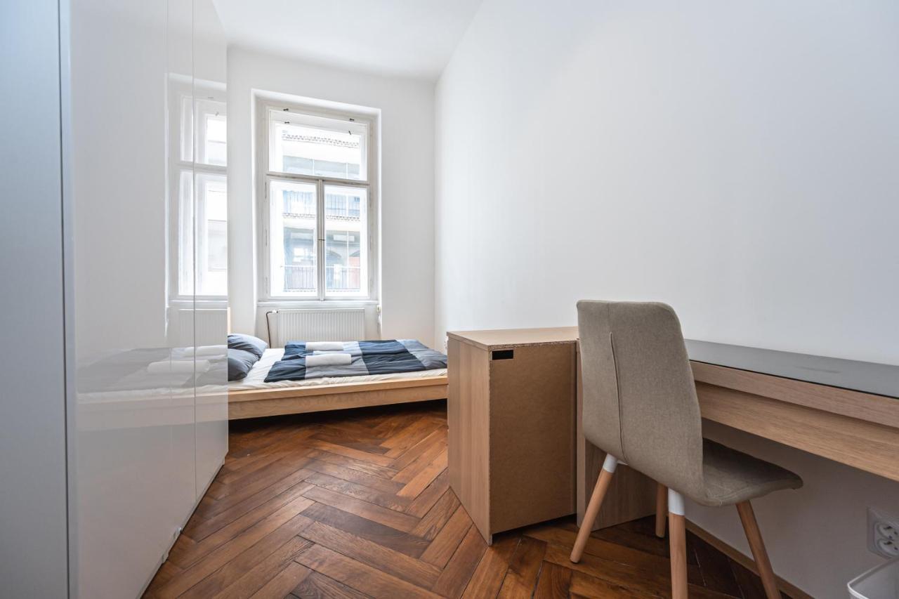 New Town Central Apartment Praag Buitenkant foto